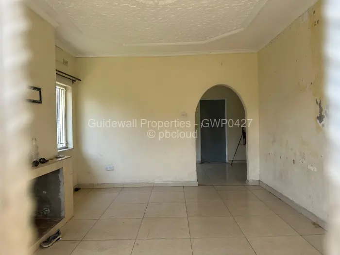 4 Bedroom House for Sale in Mainway Meadows, Harare