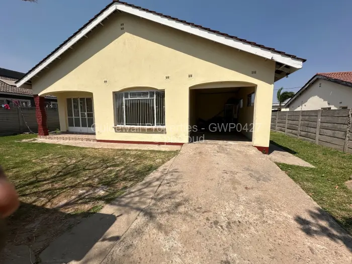4 Bedroom House for Sale in Mainway Meadows, Harare