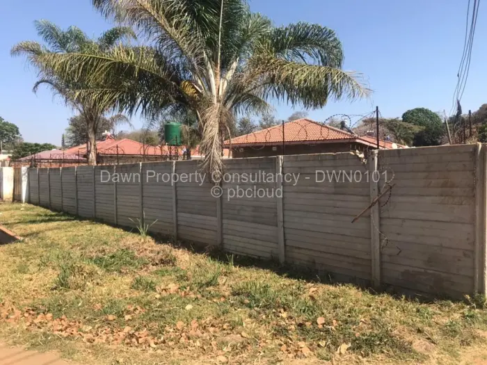 3 Bedroom Cottage/Garden Flat for Sale in Mabelreign, Harare