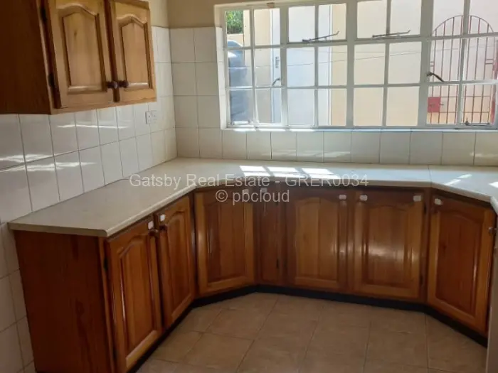 Townhouse/Complex/Cluster to Rent in Highlands