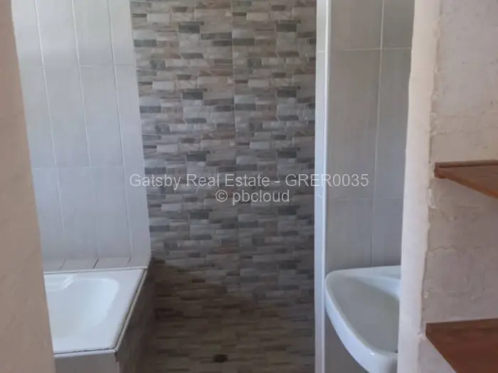 Flat/Apartment to Rent in Avondale