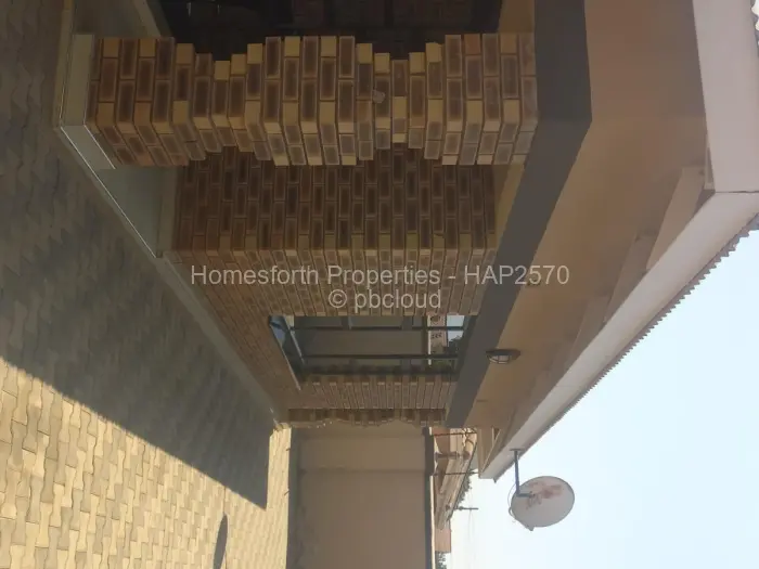 4 Bedroom House for Sale in Nkwisi Gardens, Harare