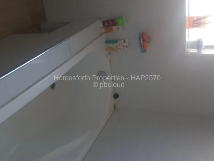 4 Bedroom House for Sale in Nkwisi Gardens, Harare