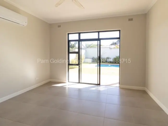Townhouse/Cluster for Sale in Victoria Falls, Victoria Falls