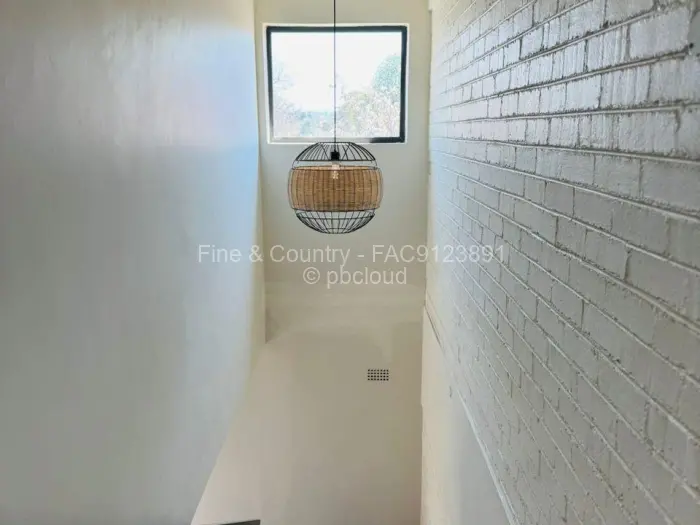 Flat/Apartment to Rent in Avondale