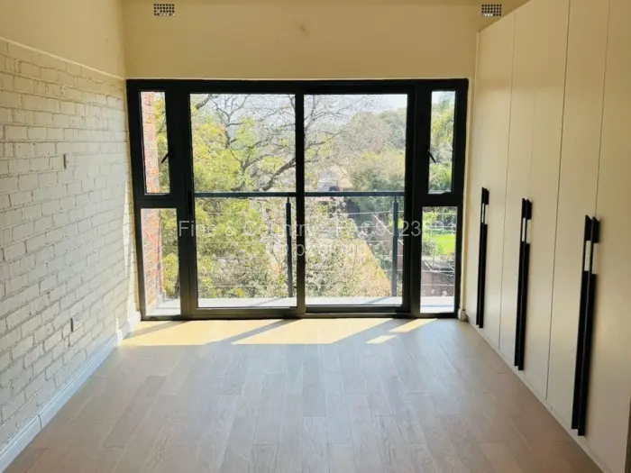 Flat/Apartment to Rent in Avondale