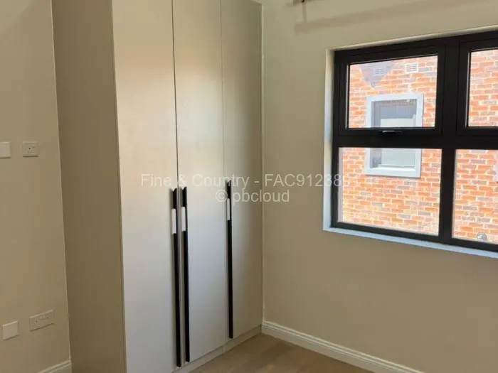 Flat/Apartment to Rent in Avondale