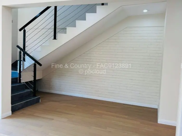 Flat/Apartment to Rent in Avondale