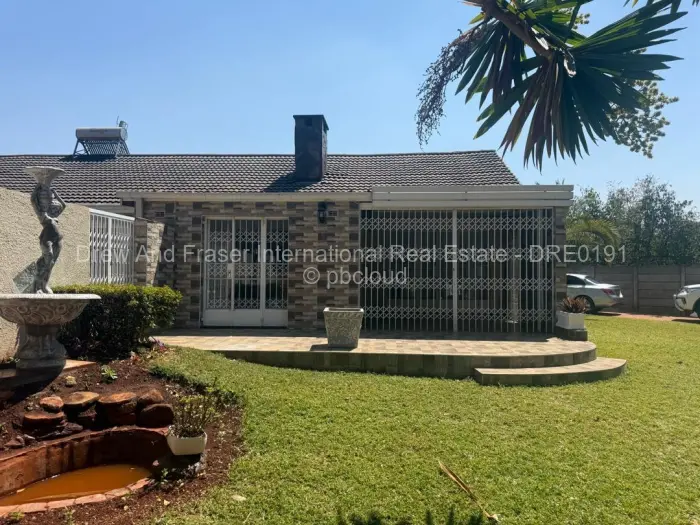 4 Bedroom House to Rent in Upper Hillside