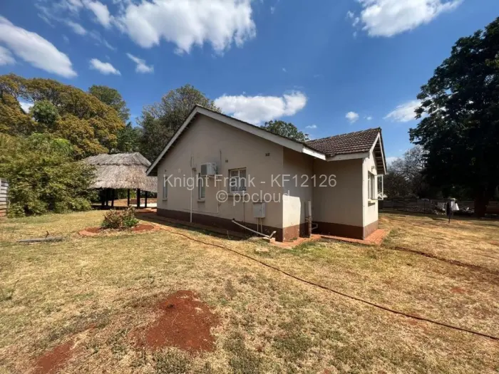 6 Bedroom House for Sale in Vainona, Harare