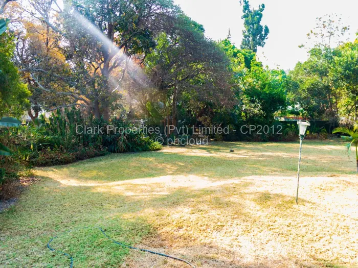 6 Bedroom House for Sale in Colne Valley, Harare