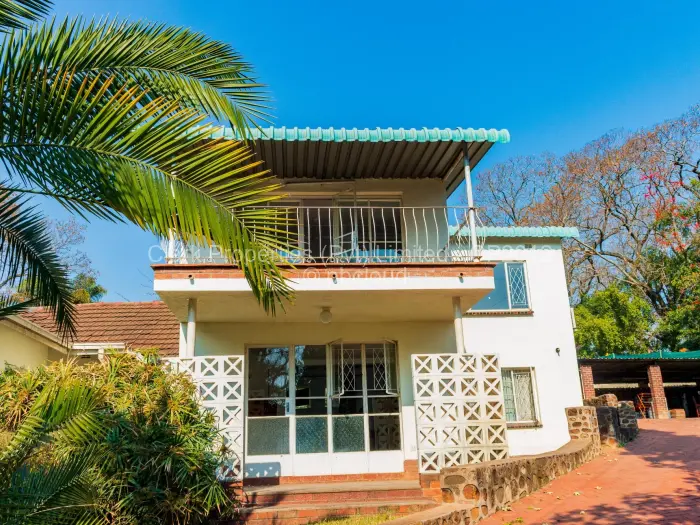 6 Bedroom House for Sale in Colne Valley, Harare