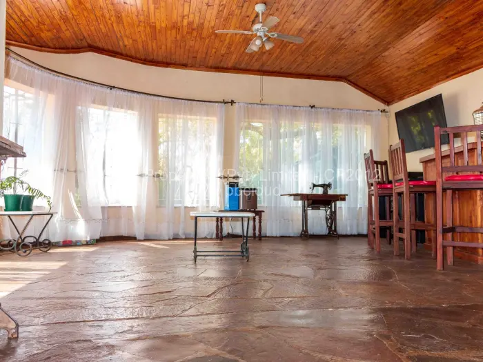 6 Bedroom House for Sale in Colne Valley, Harare