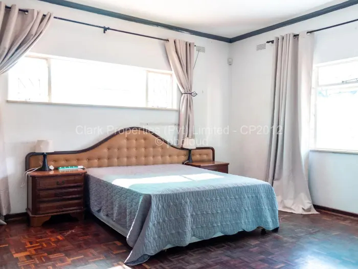 6 Bedroom House for Sale in Colne Valley, Harare