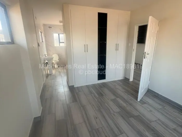 Townhouse/Complex/Cluster to Rent in Tynwald, Harare