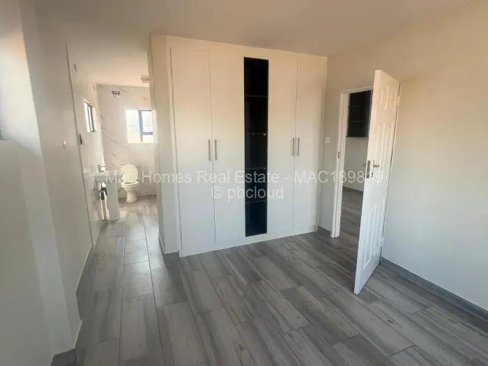 Townhouse/Complex/Cluster to Rent in Tynwald, Harare