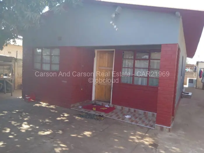 4 Bedroom House for Sale in Glen View, Harare
