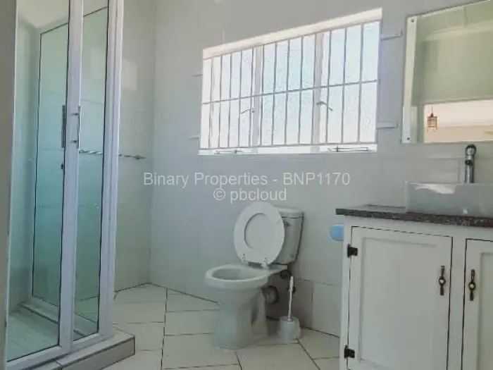 5 Bedroom House for Sale in Alexandra Park, Harare