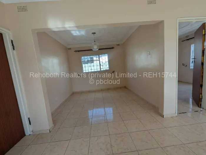 3 Bedroom House to Rent in Sunningdale