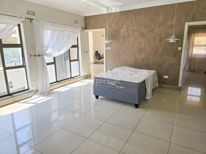4 Bedroom House to Rent in Borrowdale Brooke