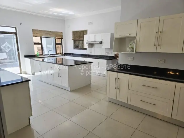 4 Bedroom House to Rent in Borrowdale Brooke