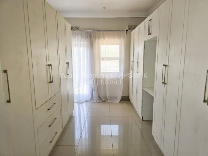 4 Bedroom House to Rent in Borrowdale Brooke