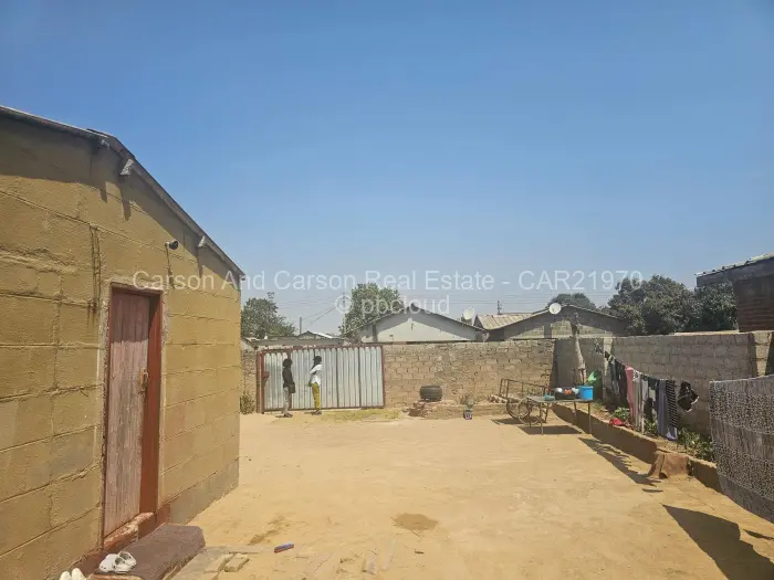 1 Bedroom House for Sale in Chitungwiza, Chitungwiza