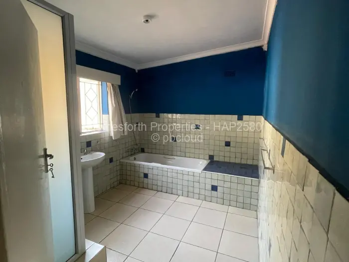 5 Bedroom House for Sale in Mount Pleasant, Harare