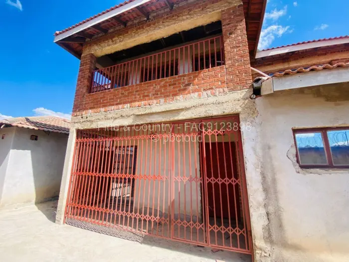 4 Bedroom House for Sale in Damofalls, Damofalls