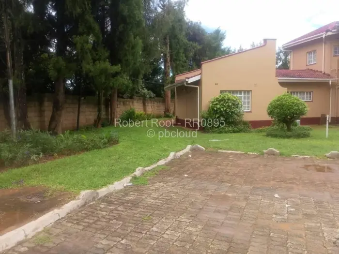 5 Bedroom House for Sale in Chinhoyi, Chinhoyi