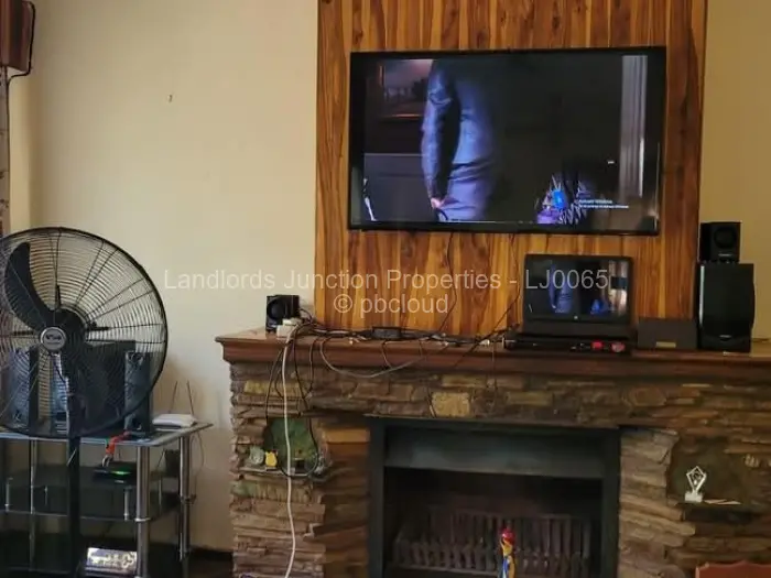 3 Bedroom House for Sale in Famona, Bulawayo