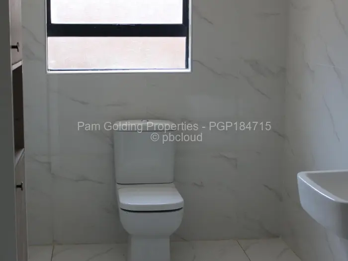 Townhouse/Complex/Cluster to Rent in Mandara