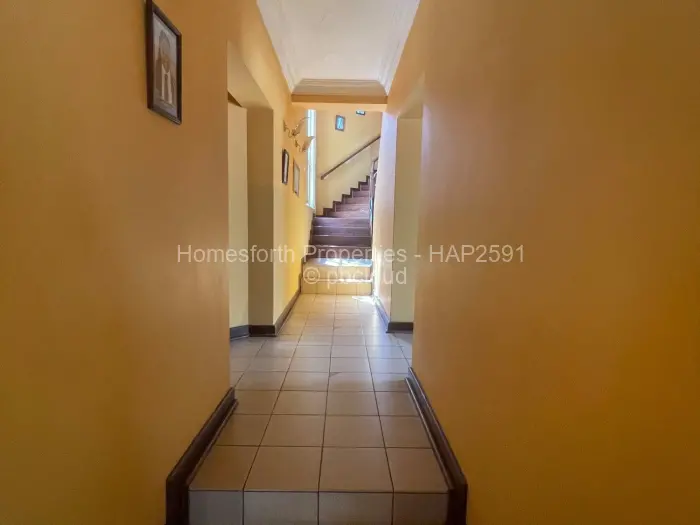 6 Bedroom House for Sale in Glen Lorne, Harare