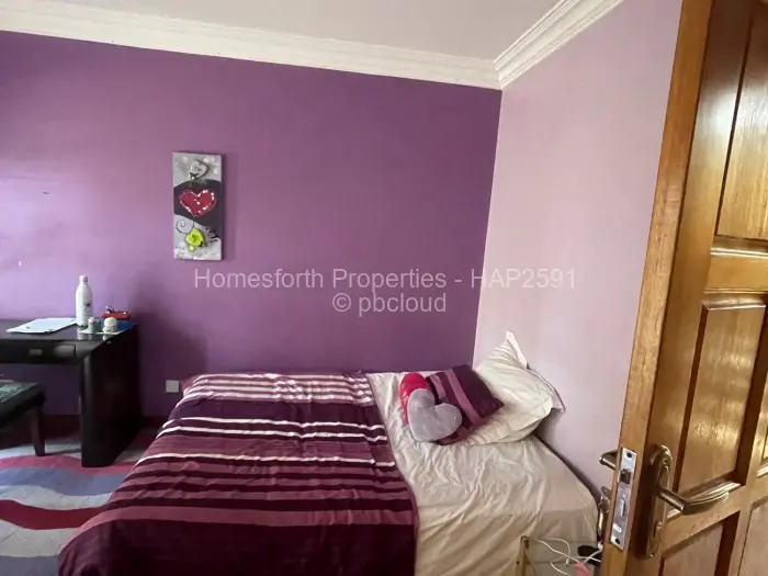 6 Bedroom House for Sale in Glen Lorne, Harare