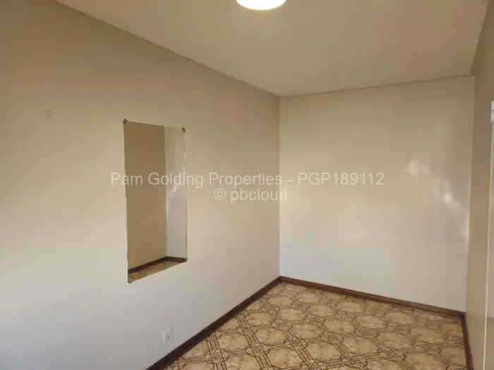 Flat/Apartment to Rent in Avondale