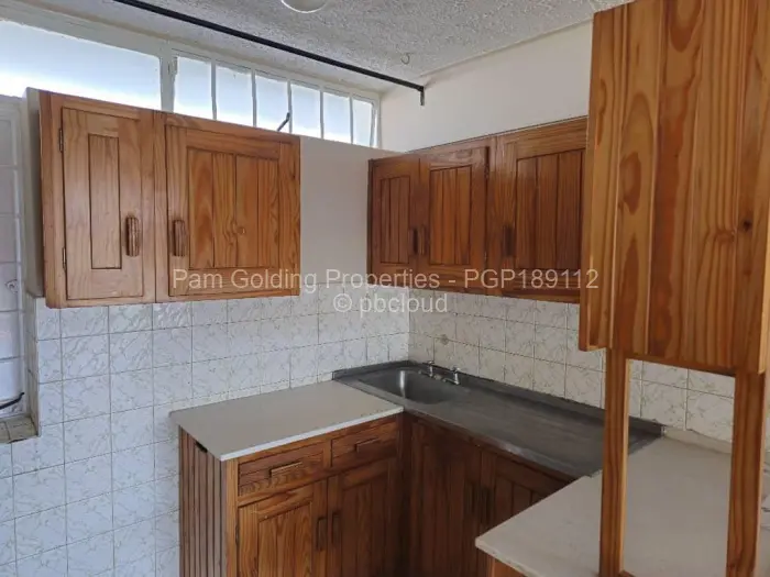 Flat/Apartment to Rent in Avondale