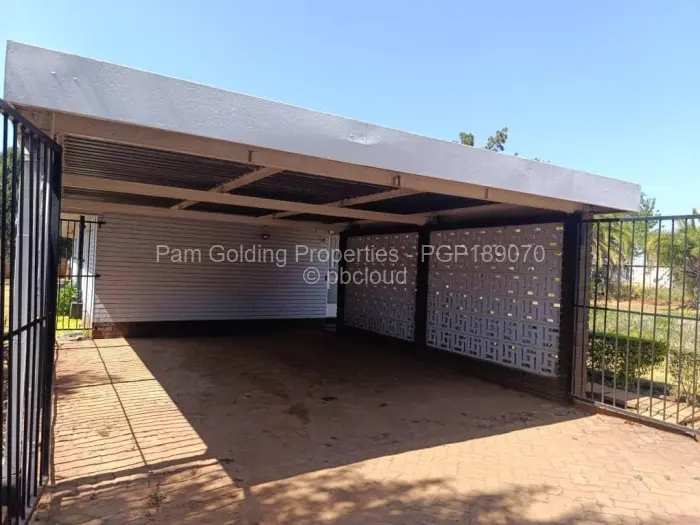 3 Bedroom House to Rent in The Grange