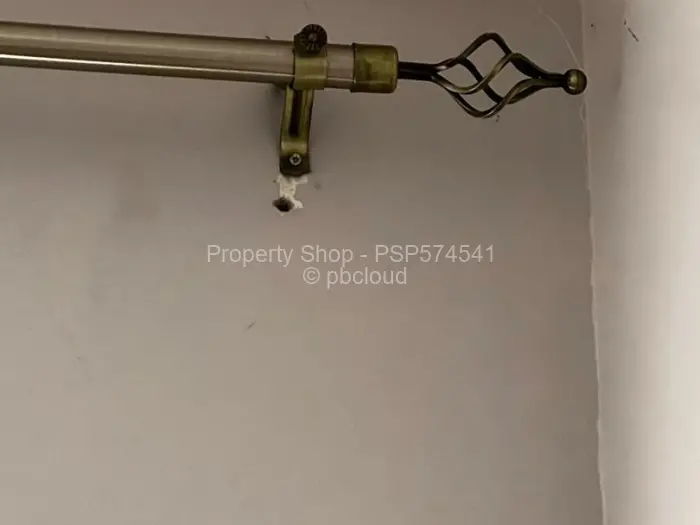 Flat/Apartment to Rent in Avondale