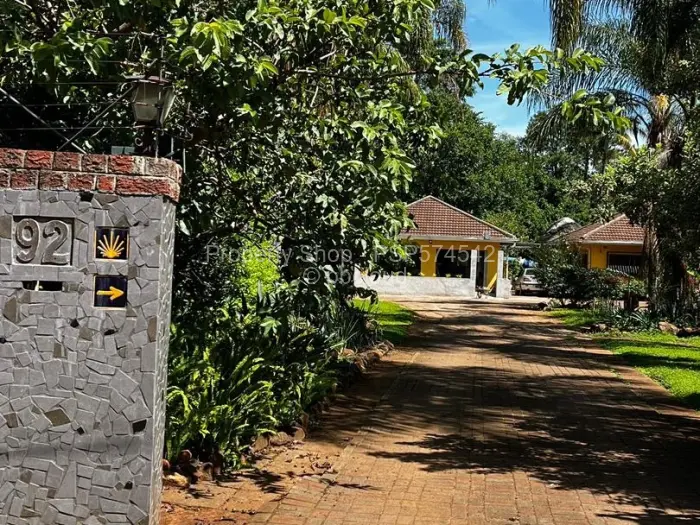 4 Bedroom House to Rent in Mount Pleasant