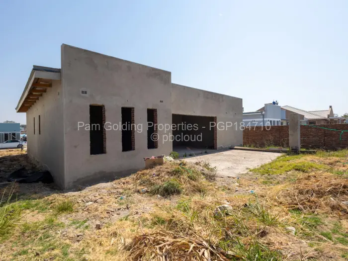 Townhouse/Cluster for Sale in Greendale, Harare