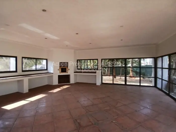 4 Bedroom House to Rent in Alexandra Park