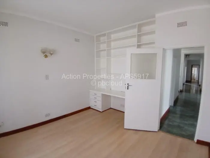 4 Bedroom House to Rent in Alexandra Park