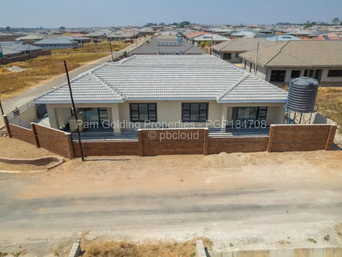 4 Bedroom House for Sale in Mabvazuva Estates, Ruwa