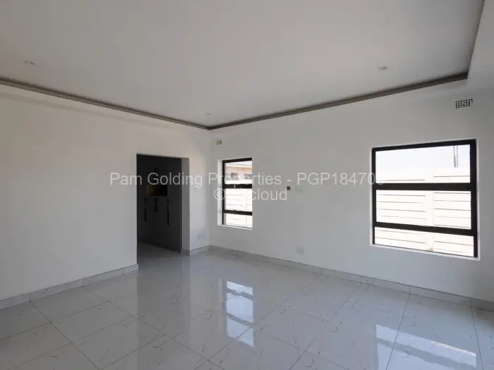 4 Bedroom House for Sale in Mabvazuva Estates, Ruwa