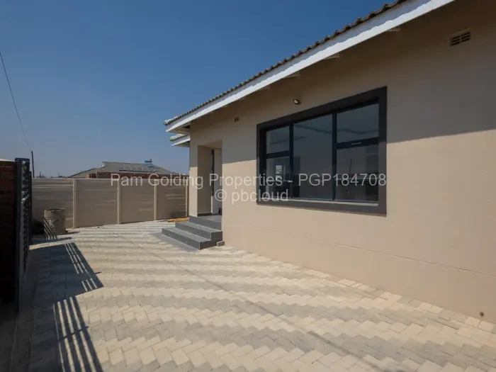 4 Bedroom House for Sale in Mabvazuva Estates, Ruwa