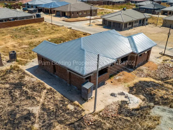 4 Bedroom House for Sale in Mabvazuva Estates, Ruwa