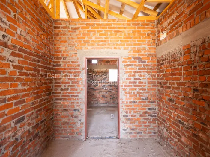 4 Bedroom House for Sale in Mabvazuva Estates, Ruwa