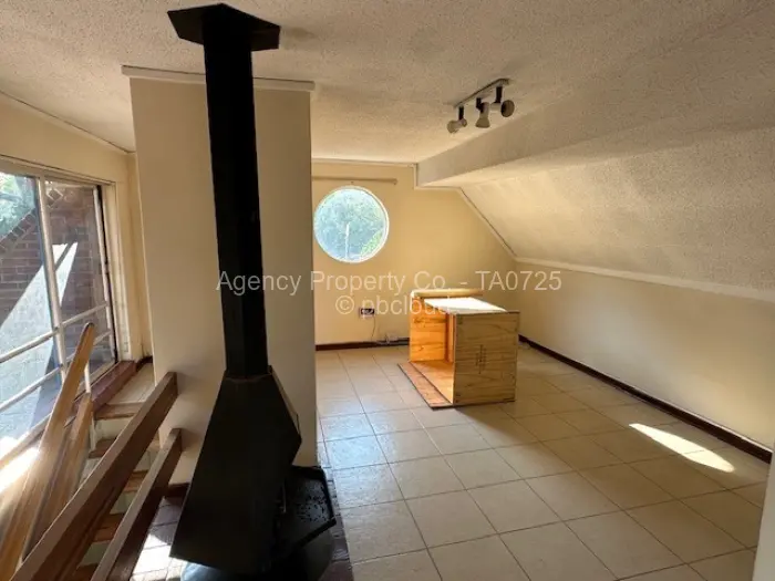 Townhouse/Complex/Cluster to Rent in Highlands