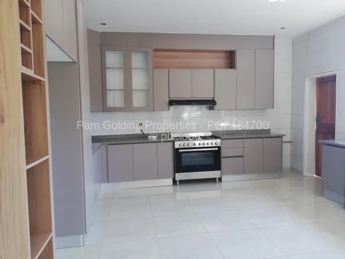 Townhouse/Complex/Cluster to Rent in Mount Pleasant Heights