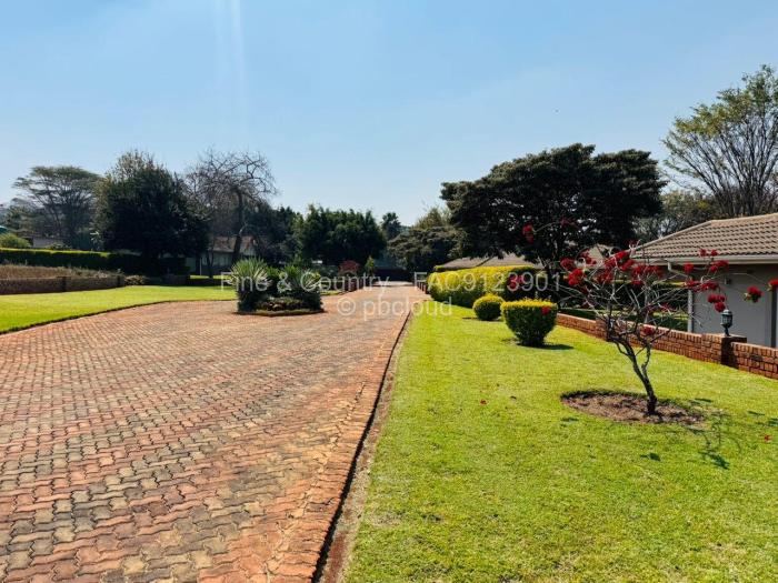 Townhouse/Cluster to Rent in Hogerty Hill, Harare